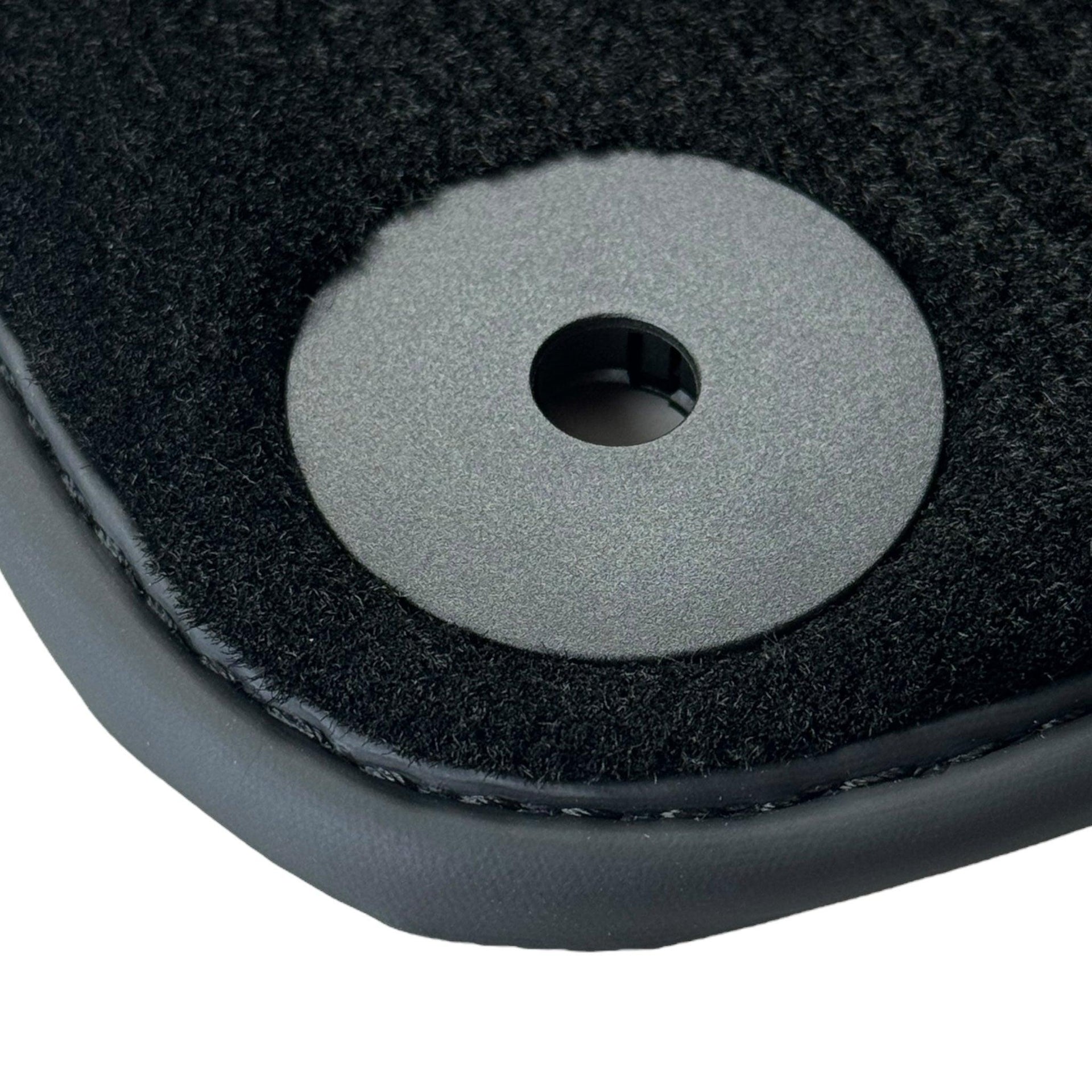 Black Floor Mats for Audi Q7 4M (2019-2023) - AutoWin