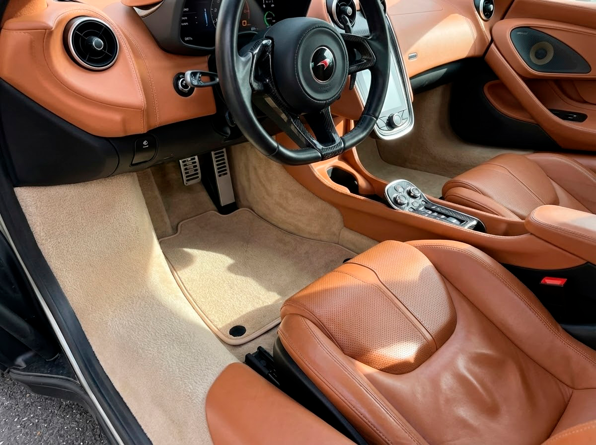 Black Floor Mats For McLaren 570S (2015-2021) With Orange Alcantara Leather - AutoWin