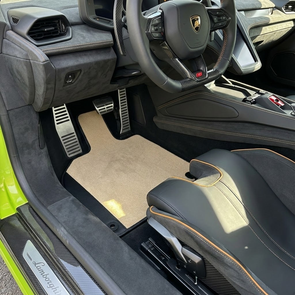 Personalisierbare Leder-Fußmatten mit Divario-Muster für Lamborghini Temerario (2025-2026) - AutoWin