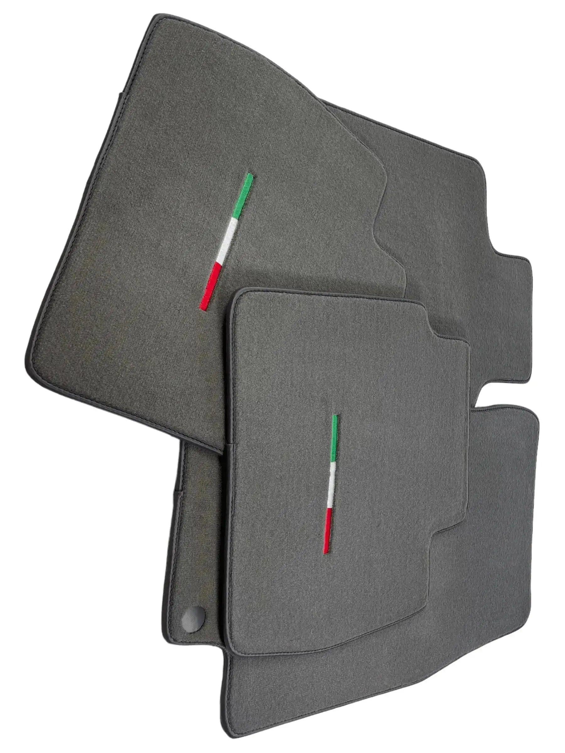 Gray Floor Mats For Maserati GranTurismo Sport (2012-2019) IT Edition - AutoWin