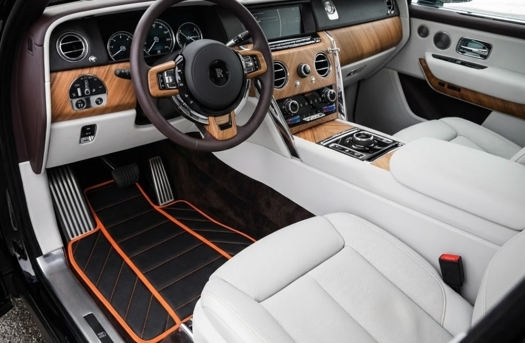 Customizable Leather Floor Mats with Vertical Hex Pattern for Rolls Royce Cullinan (2018-2025) - AutoWin