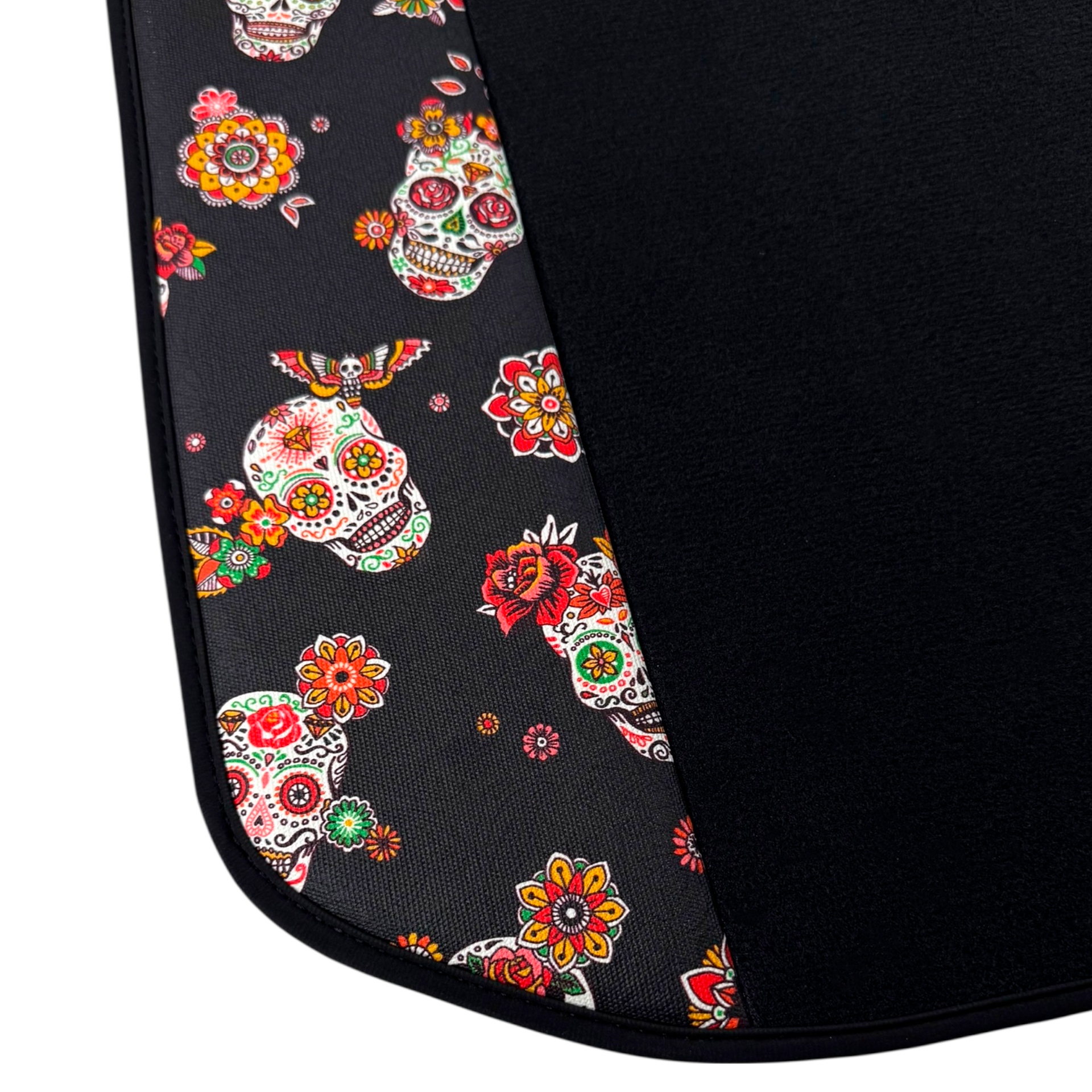 Black Floor Mats for BMW 3 Series G20 4-door Sedan (2019-2024) with Black Floral Skull Design