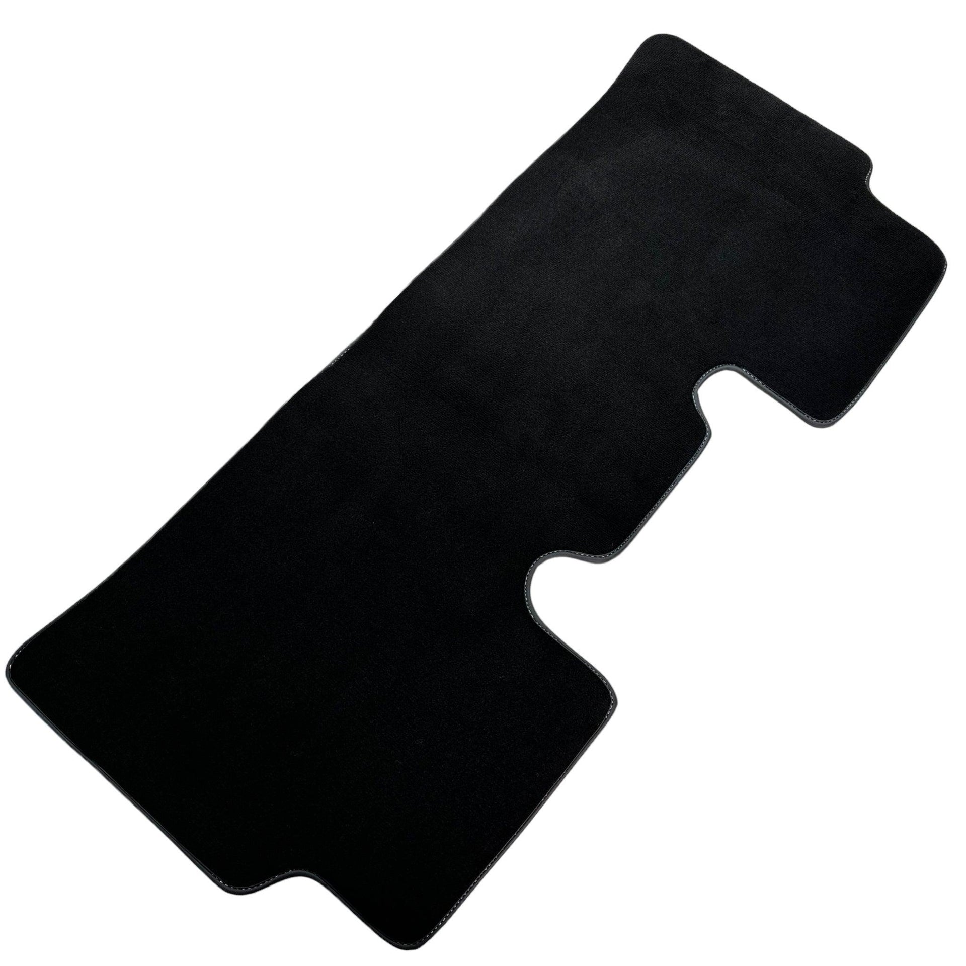 Black Floor Mats For Honda CR-V (2002-2006) - AutoWin