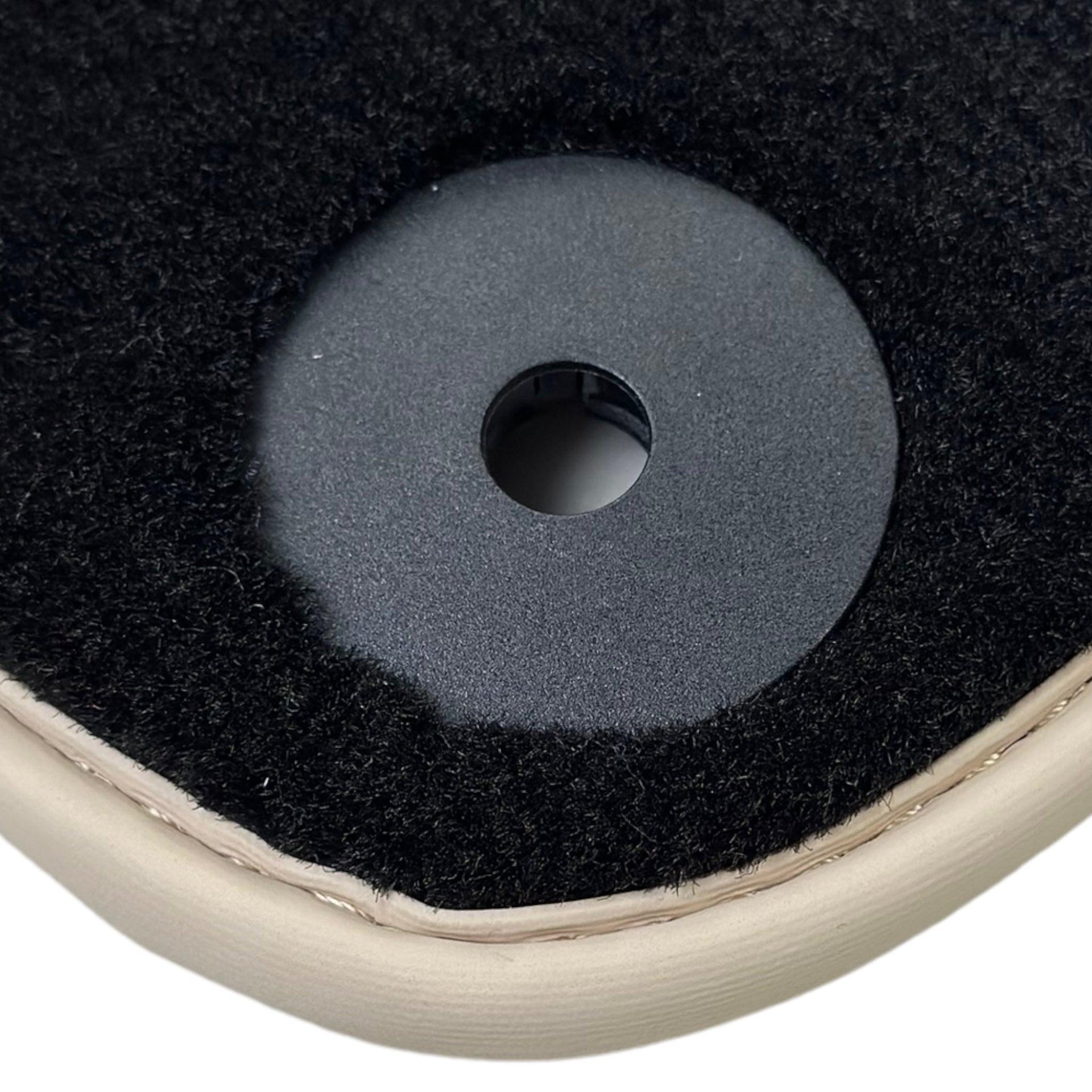 Black Floor Mats for Porsche Cayenne (2018-2023) | Beige Trim - AutoWin