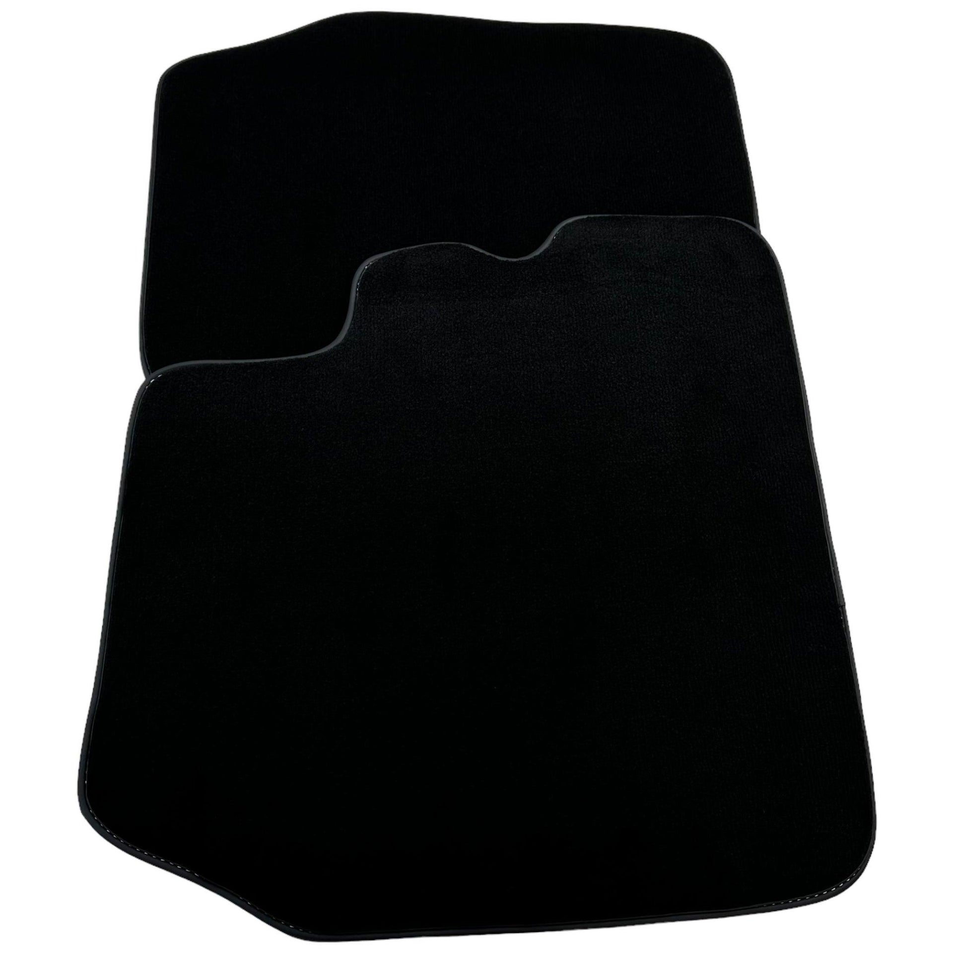 Black Floor Mats For Toyota Hilux (1998-2005) - AutoWin