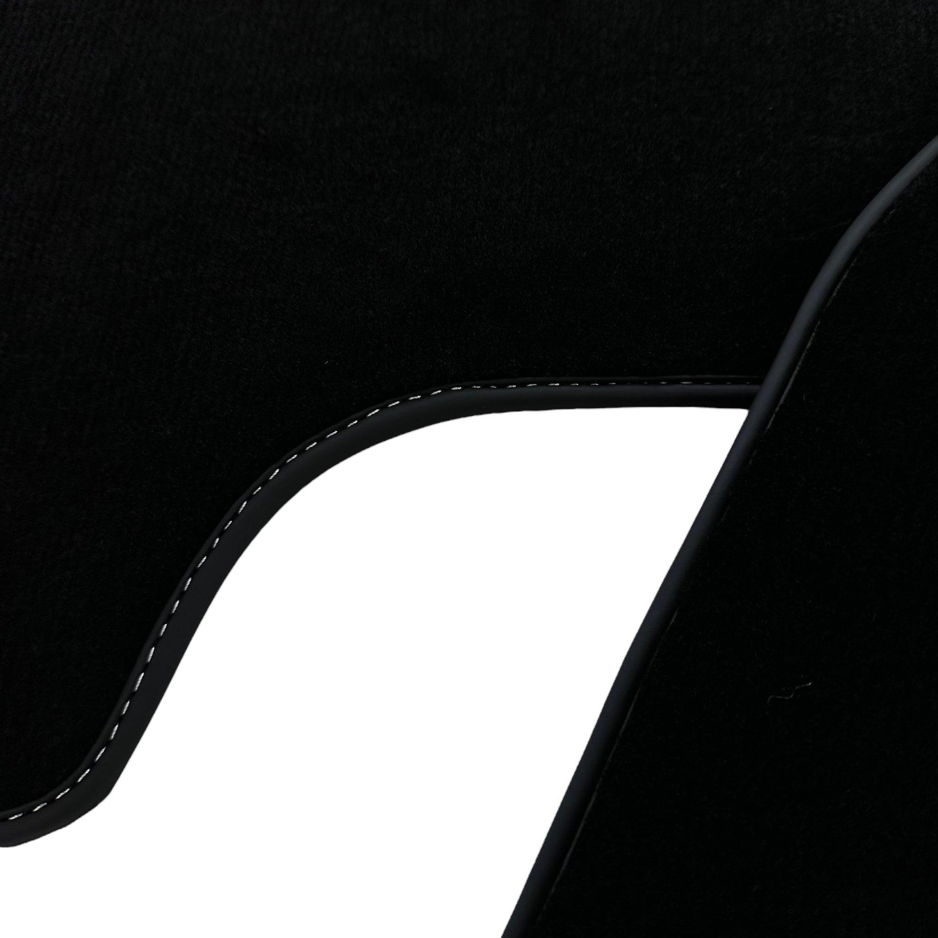 Black Floor Mats For Toyota Land Cruiser 80 (1985-1997) - AutoWin