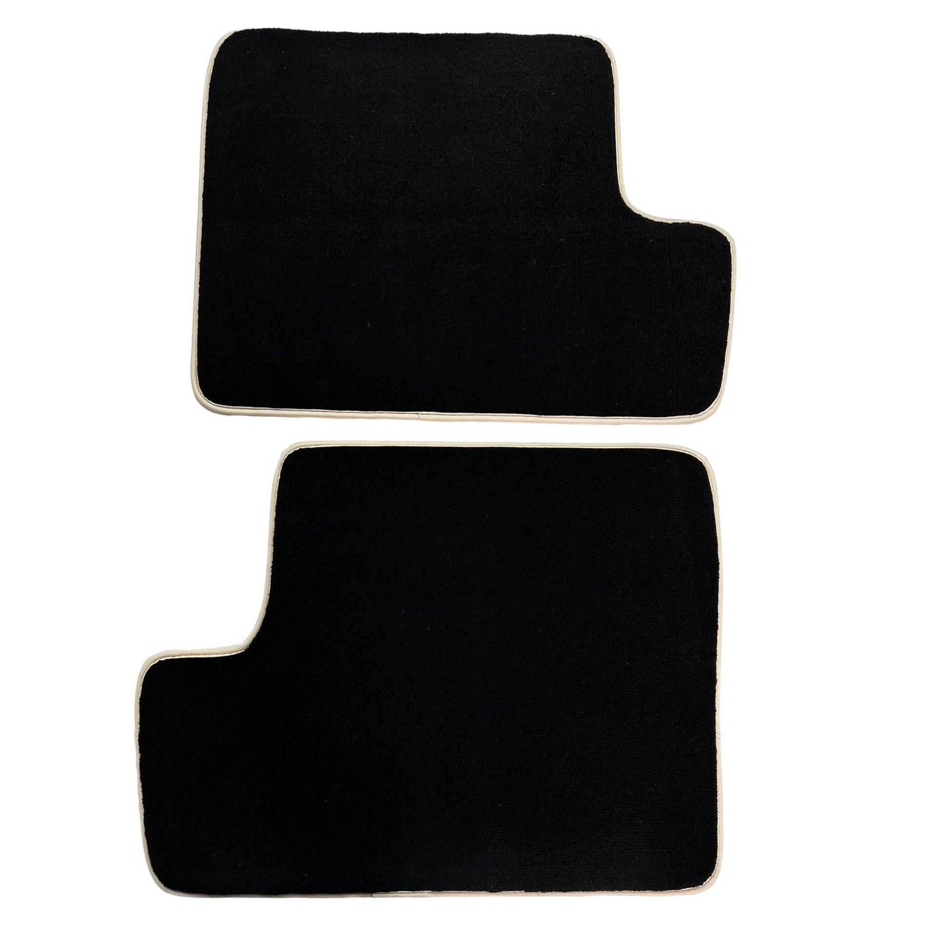 Black Floor Mats For Toyota RAV4 (2000-2003) - AutoWin