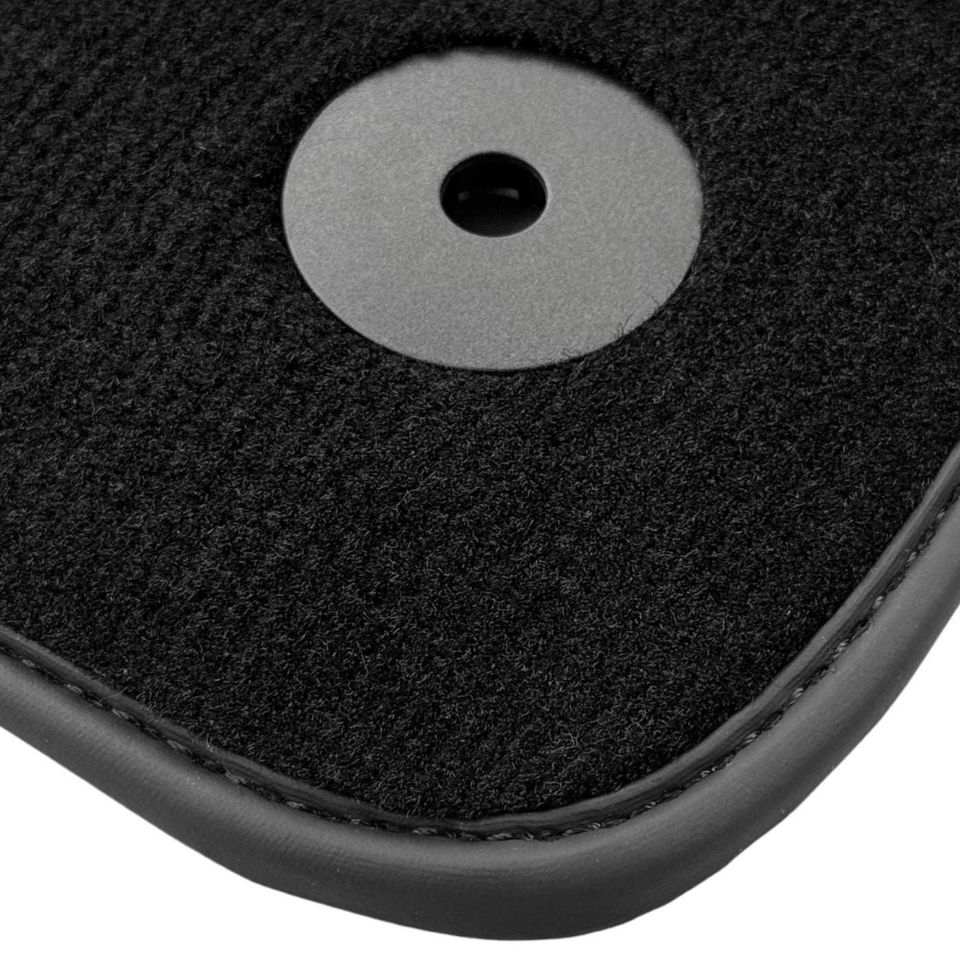 Black Floor Mats for Audi Q2 (2016-2020) - AutoWin