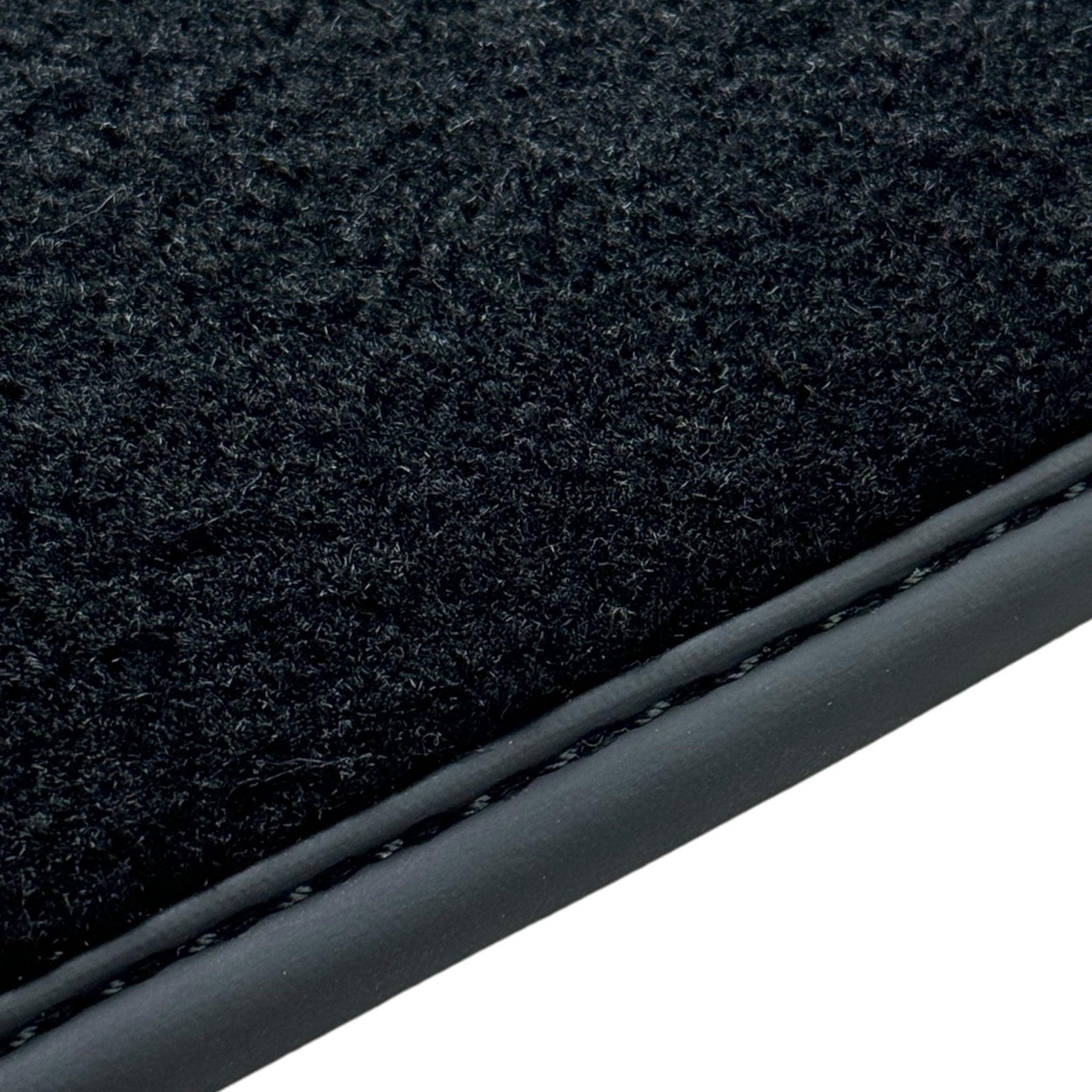 Black Floor Mats for Audi Q8 (2018-2023) - AutoWin