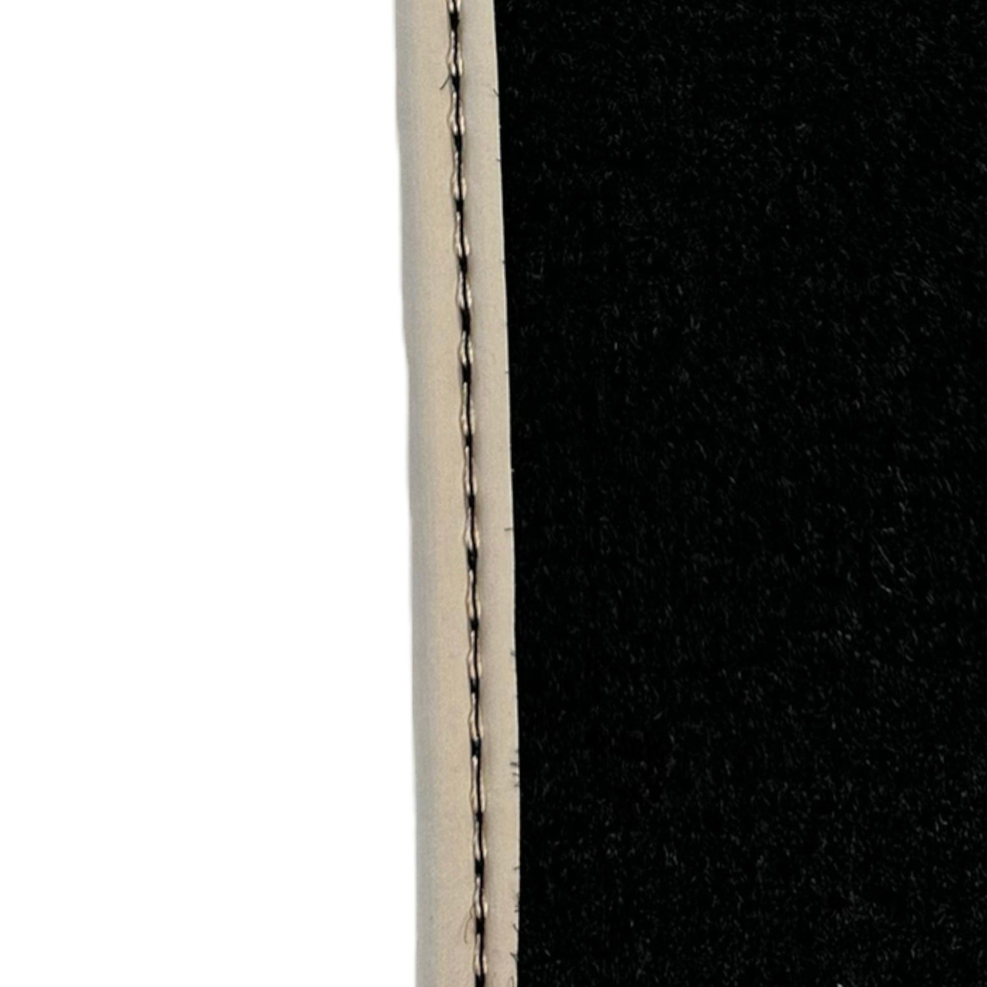 Black Floor Mats for Alfa Romeo 159 4-door Sedan (2006-2011) - AutoWin