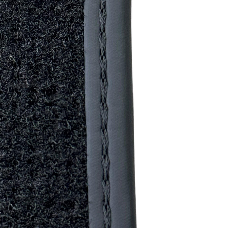 Black Floor Mats for Audi Q8 (2018-2023) - AutoWin