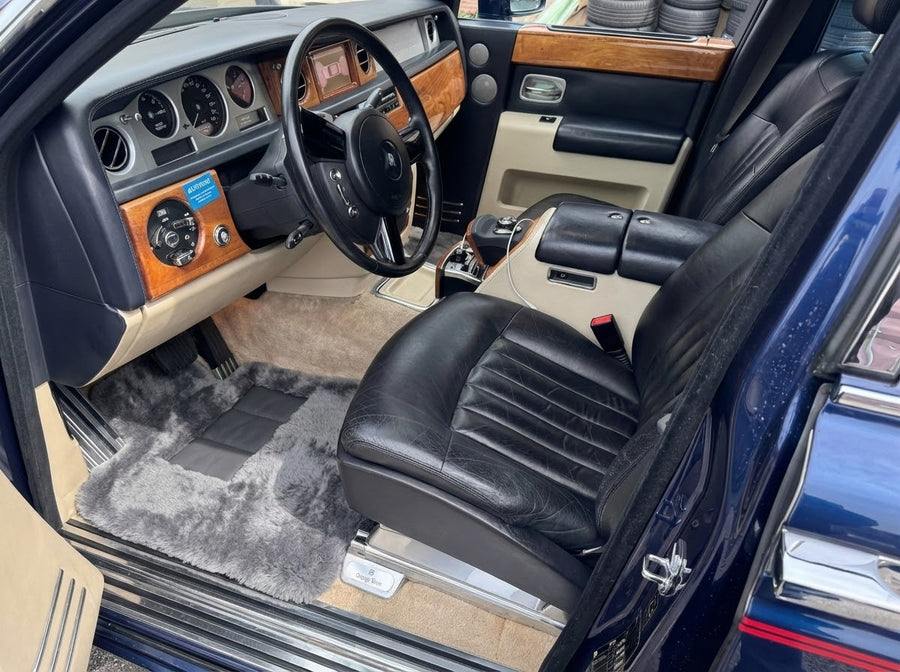 Dunkelgraue Schaffell-Fußmatten für Rolls Royce Phantom 2003–2016 Er56 Design Marke
