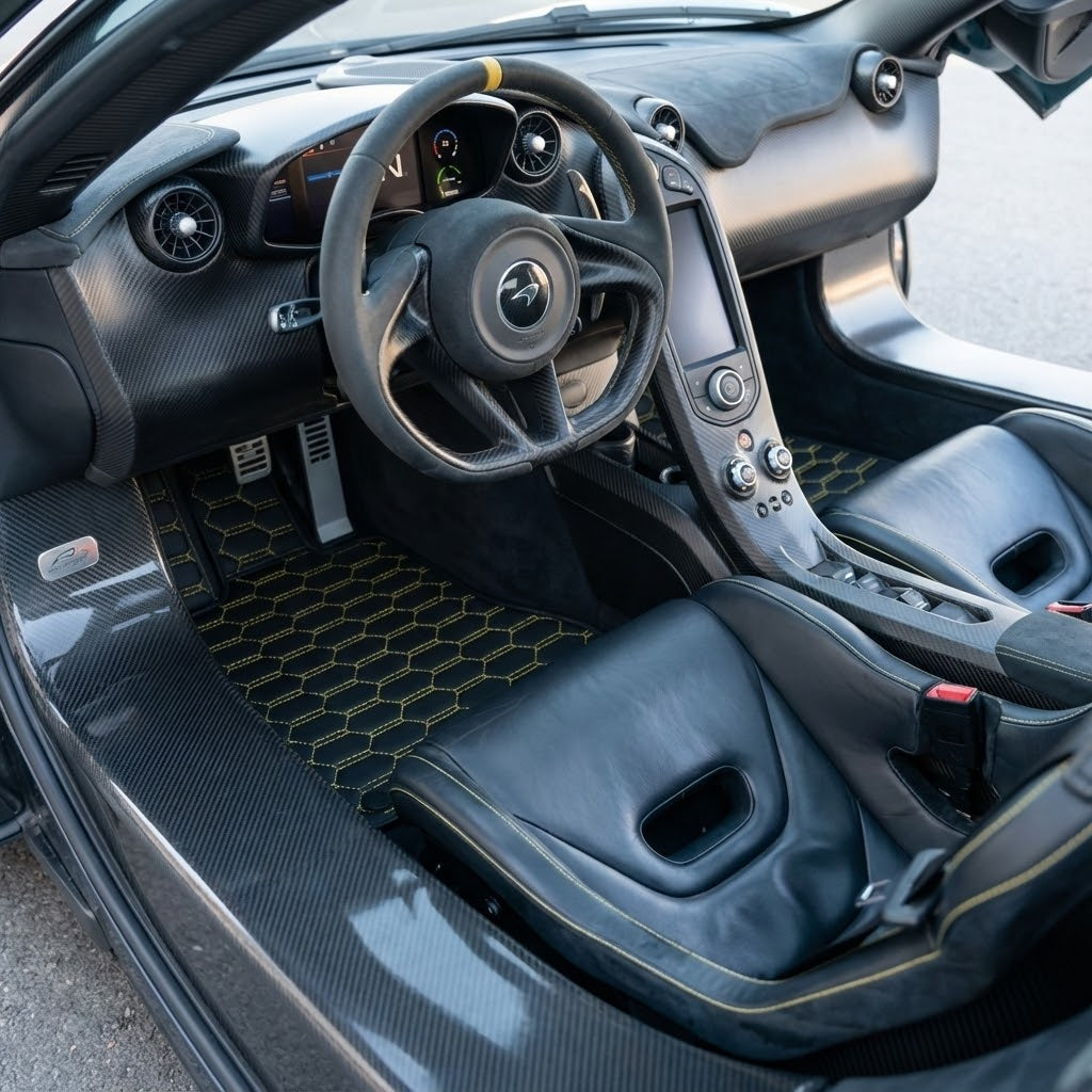 Anpassbare Fußmatten aus Teppich mit Leder für McLaren P1 (2013-2015) - AutoWin