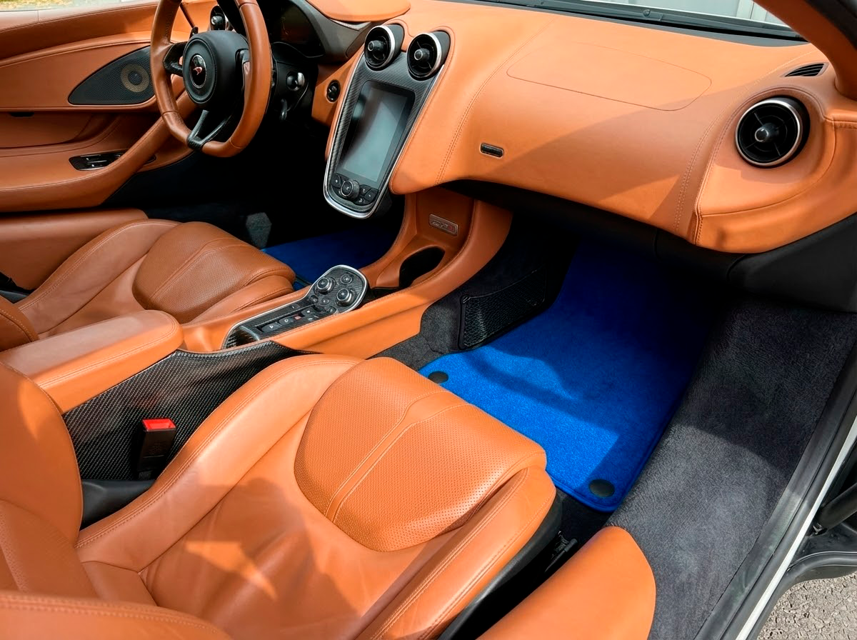Tapis de voiture pour McLaren 570S (2015-2021) Ensemble de tapis sur mesure bleu AutoWin