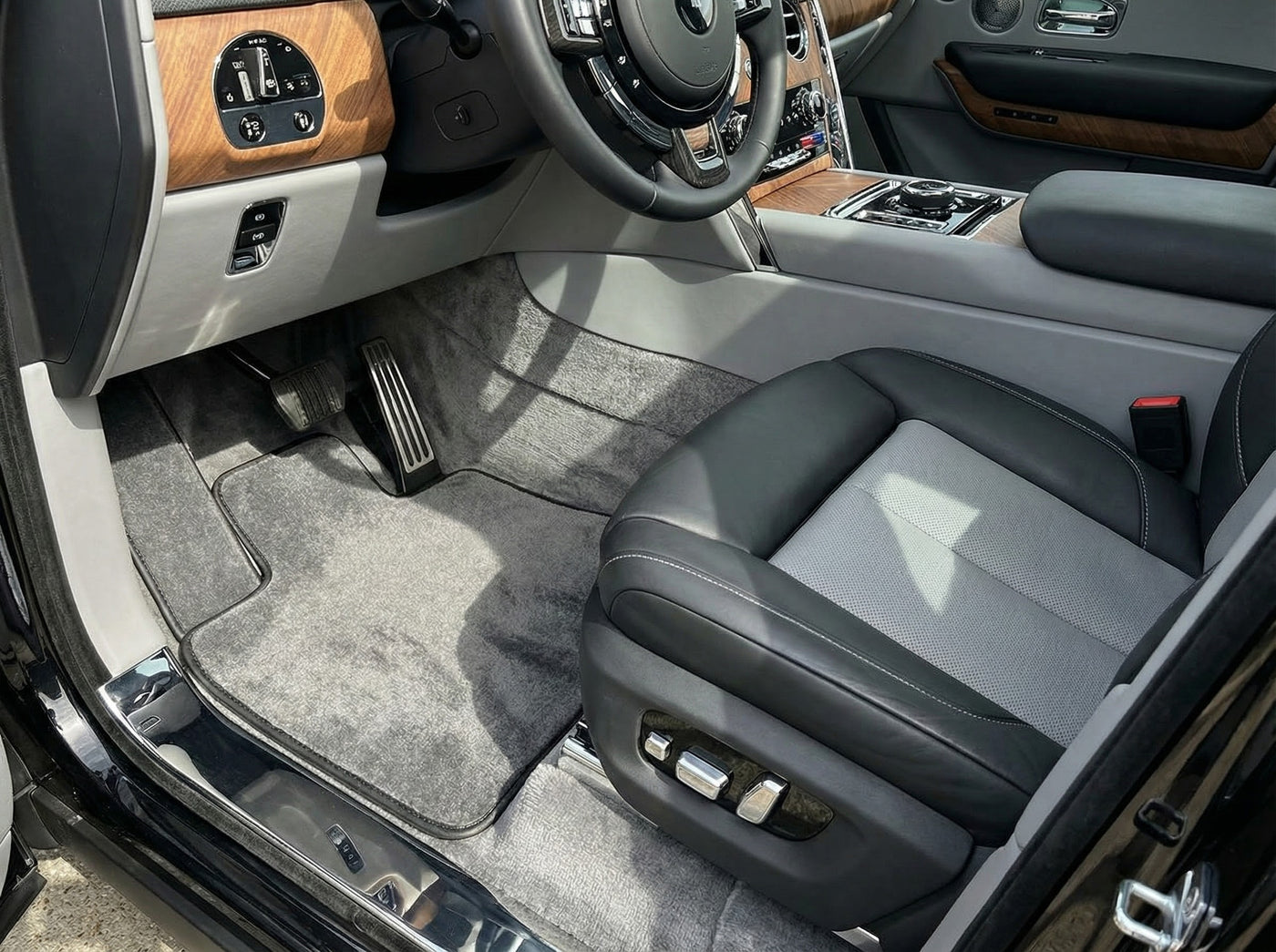 Tapis de voiture pour Rolls Royce Cullinan RR31 2018-2025 Gris