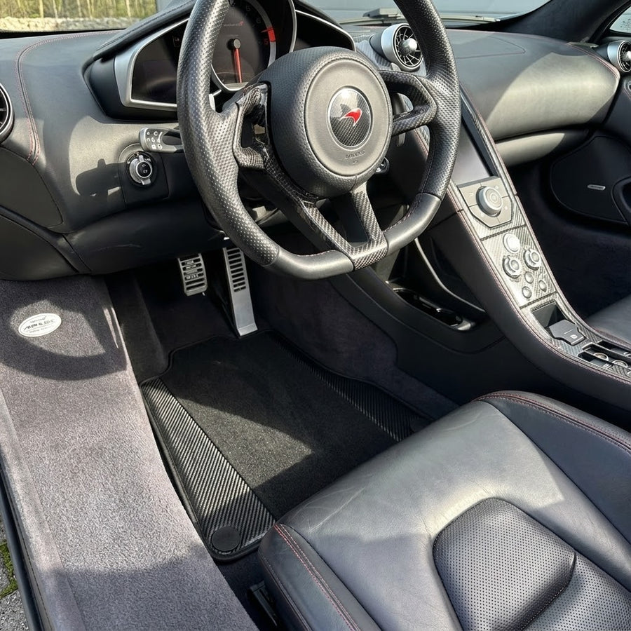 Schwarze Autofußmatten für McLaren MP4-12C (2011–2014) mit Carbon Leder