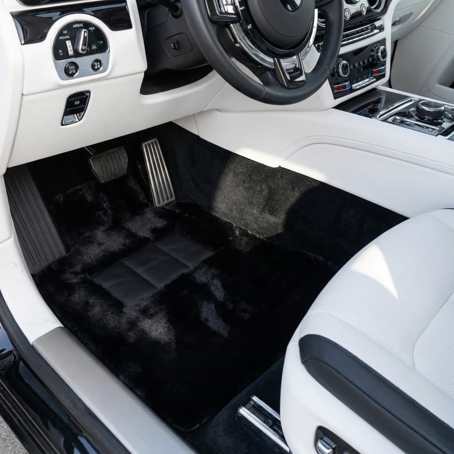 Schwarze Schaffell-Fußmatten für Rolls-Royce Spectre (2023–2024) No Steps Edition