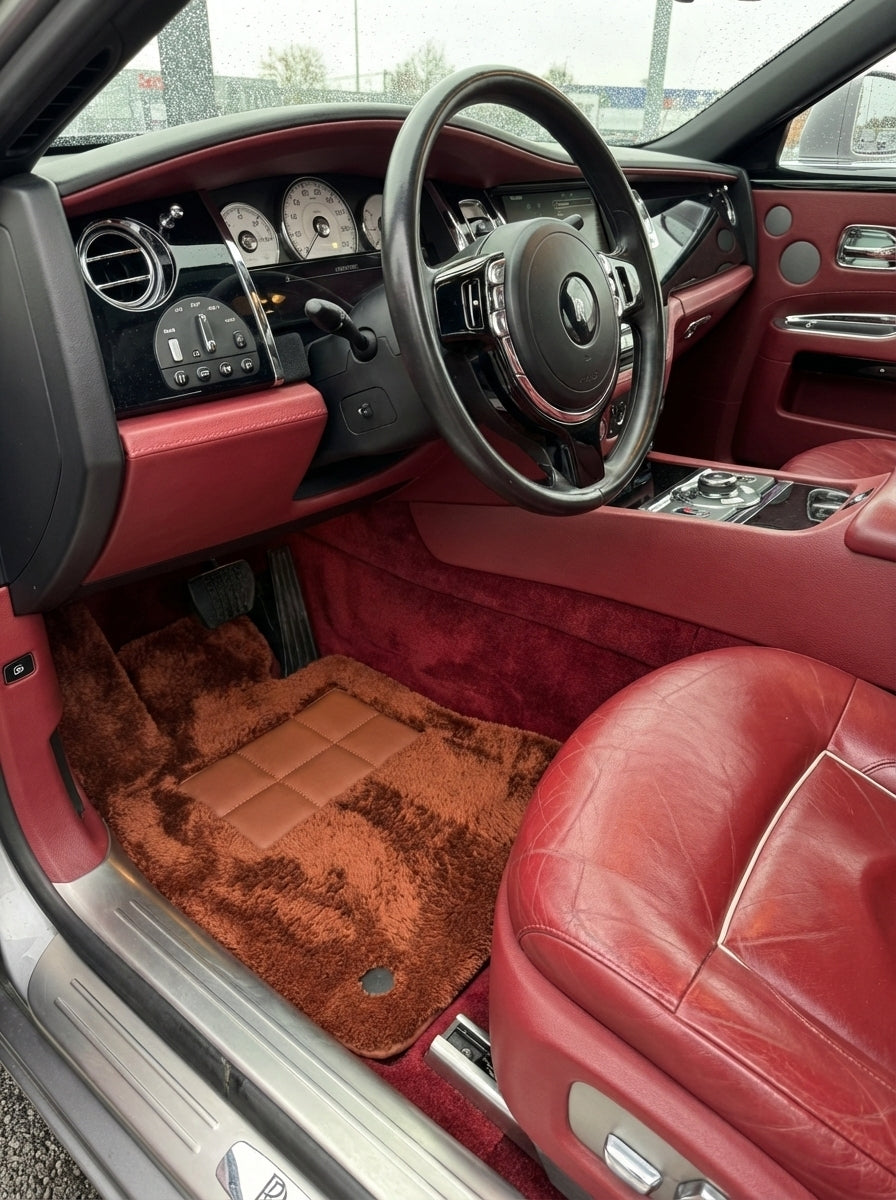 Tapis de voiture en peau de mouton brune pour Rolls Royce Ghost Série I (2010–2020) Design ER56