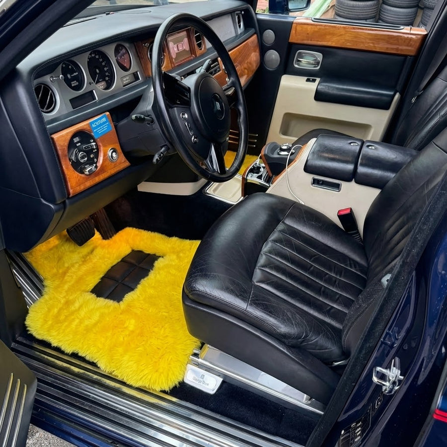 Gelbe Schaffell-Fußmatten für Rolls Royce Phantom Drophead Coupe (2007–2016), Marke ER56 Design