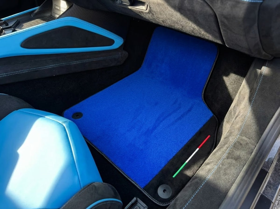 Anpassbare blaue Fußmatten für Lamborghini Aventador mit Alcantara-Leder