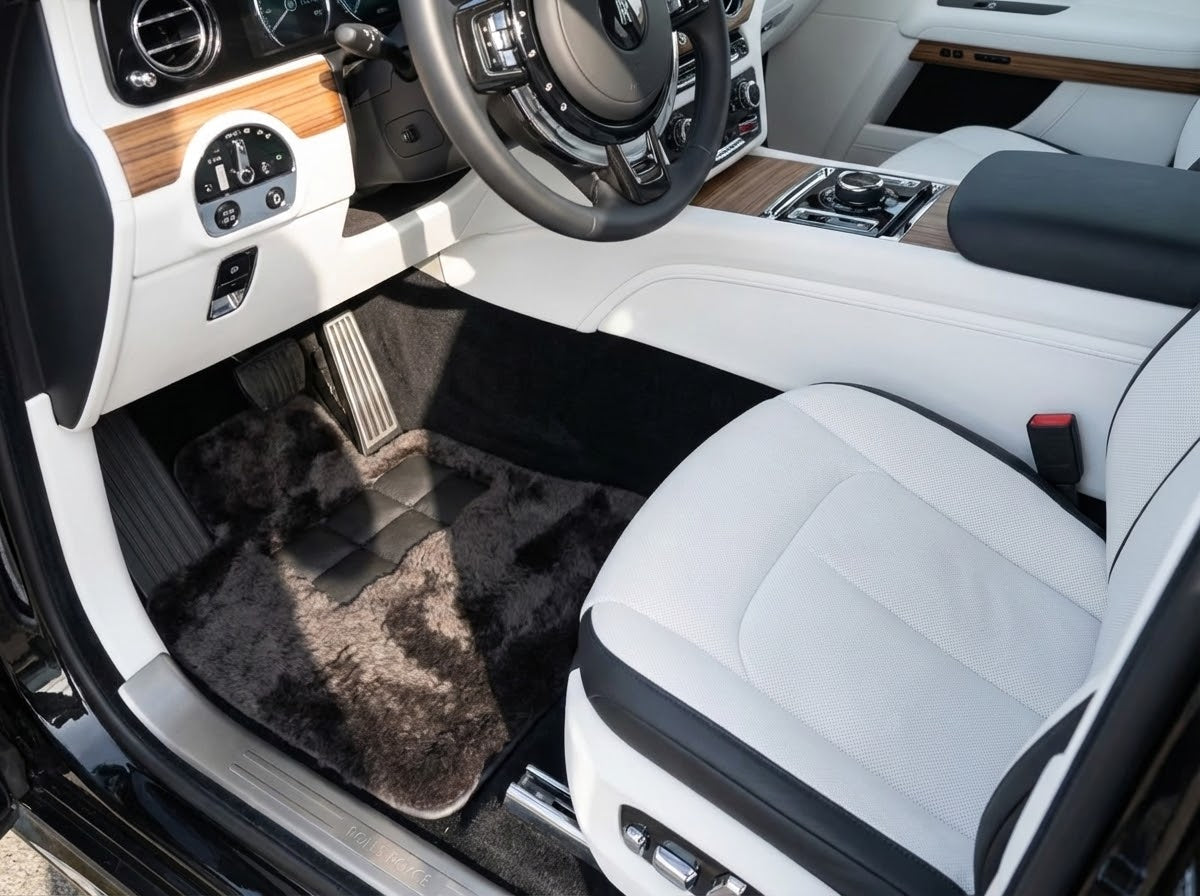 Tapis de voiture en peau de mouton Genuine pour Rolls Royce Spectre (2023-2024) Design ER56
