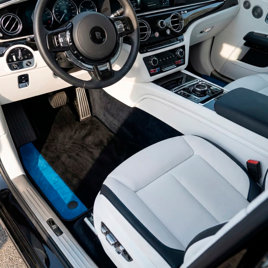 Maßgeschneiderte Fußmatten für Rolls Royce Spectre (2023-2024) mit blauem Alcantara