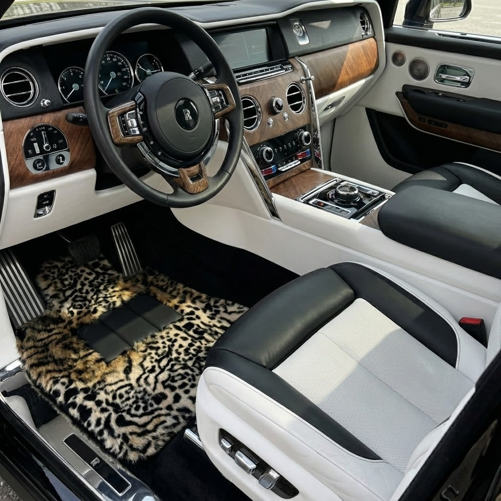 Tapis de voiture en fourrure de léopard pour Rolls-Royce Cullinan (2018-2025)