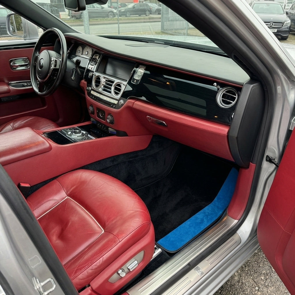 Custom Black Floor Mats for Rolls Royce Custom Black Floor Mats for Rolls Royce Ghost Series II (2021-2024) with Blue Alcantara