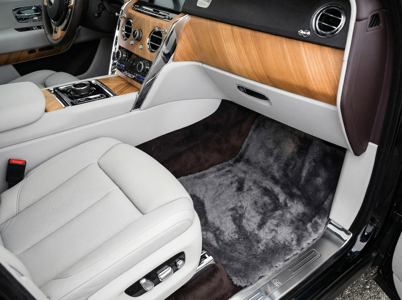 Gray Sheepskin Floor Mats For Rolls Royce Cullinan Rr31 2018-2025 Er56 Design Brand
