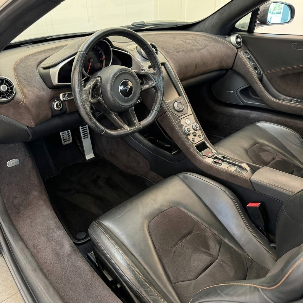 Tapis de voiture noirs pour McLaren MP4-12C (2011–2014) ensemble de moquettes sur mesure AutoWin