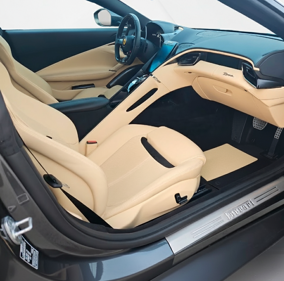 Anpassbare Lederfußmatten mit verflochtenem Sechseckmuster für Ferrari Roma (2021–2024) - AutoWin