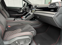 Tapis de voiture personnalisables pour Lamborghini Urus en cuir Alcantara avec couture jaune