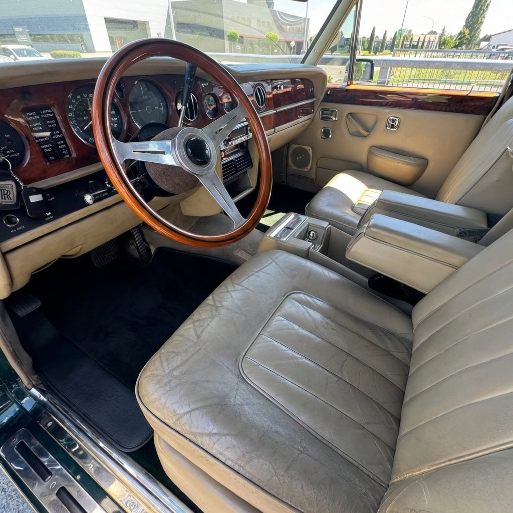 Maßgeschneiderte Fußmatten für Rolls Royce Wraith (2013–2023) mit schwarzem Leder