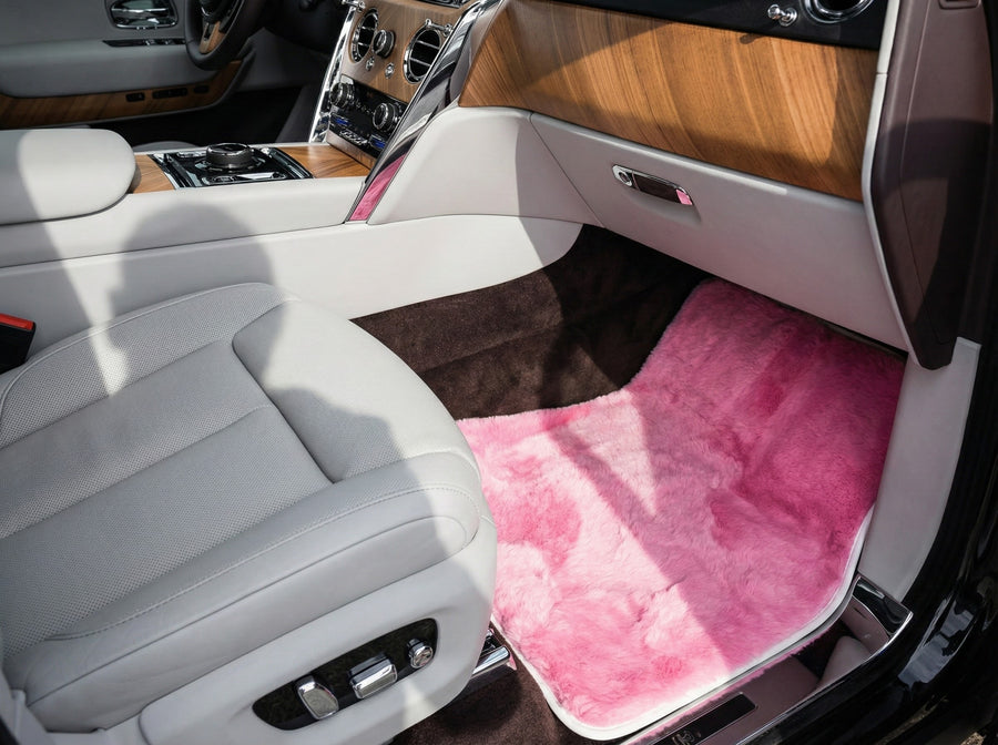 Rosa Schaffell Autofußmatten für Rolls Royce Cullinan RR31 2018-2025 ER56 Design Brand