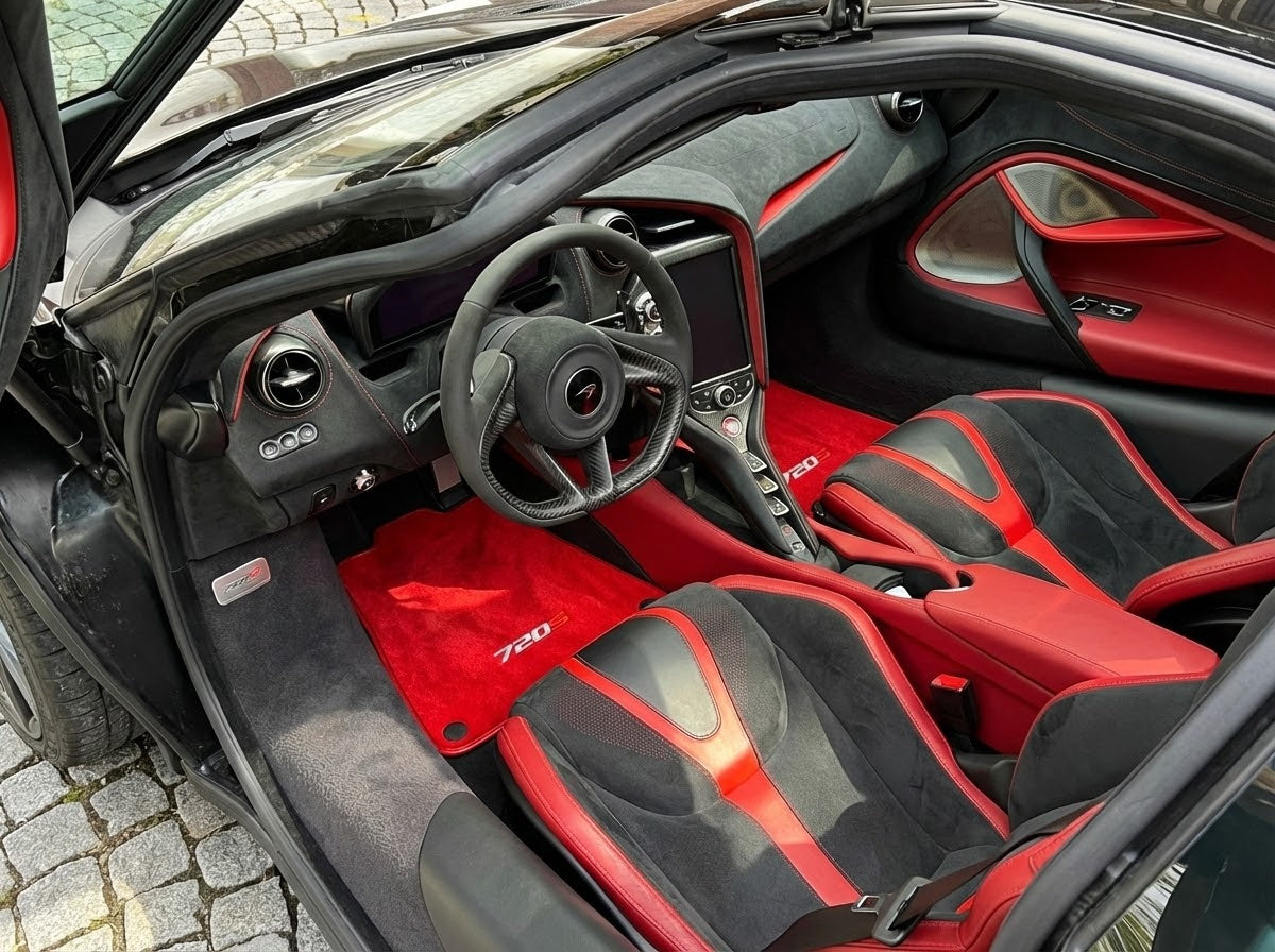 Tapis de voiture pour McLaren 720S Tapis sur mesure rouges AutoWin