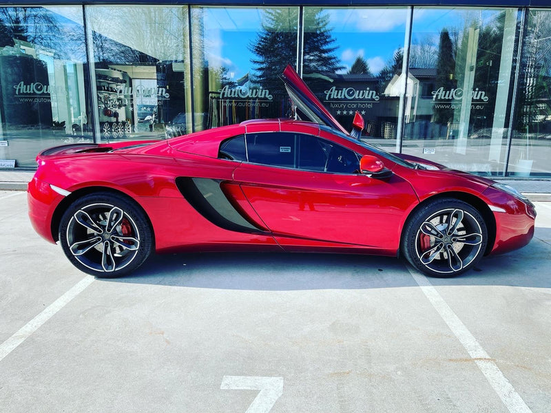 McLaren Floor Mats - AutoWin