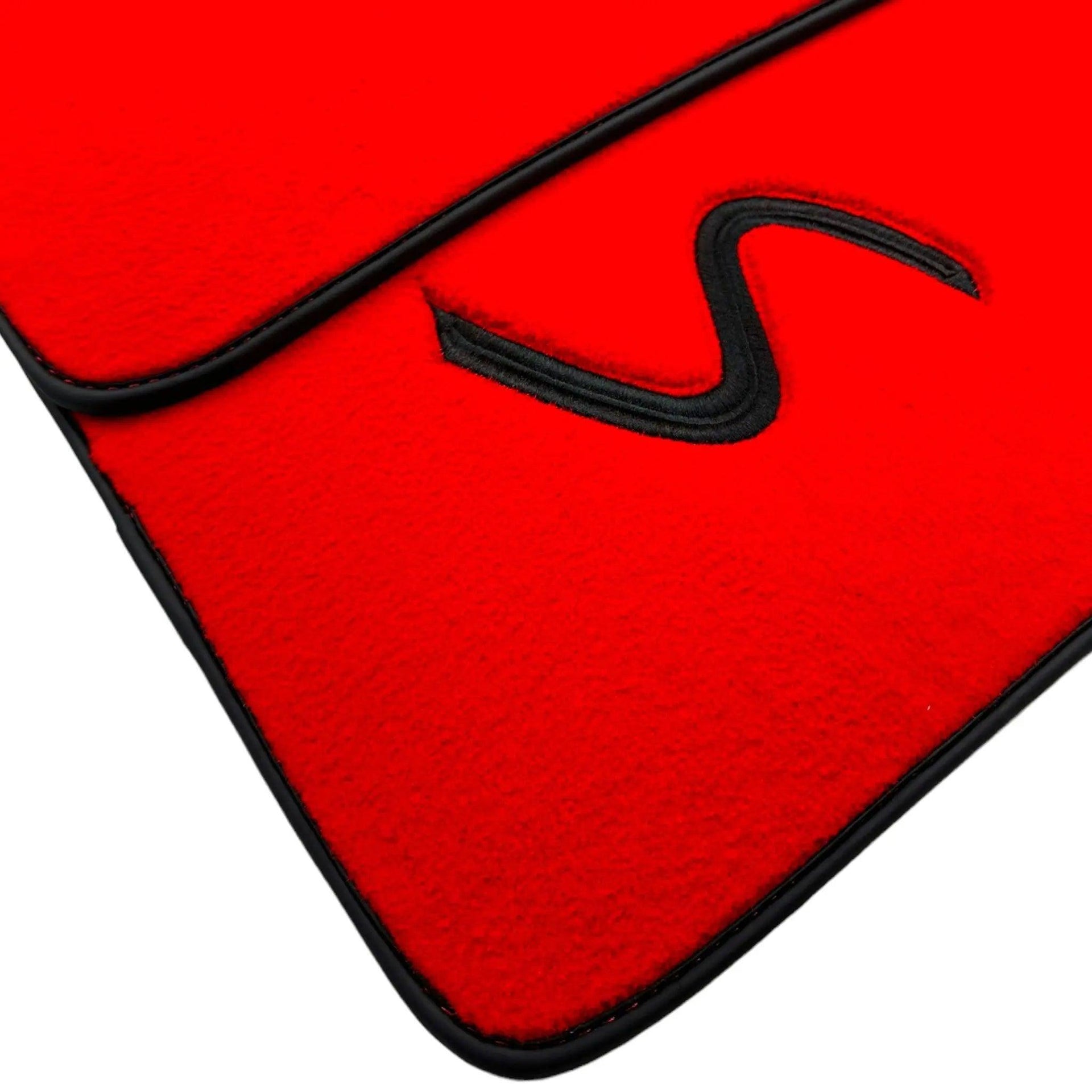 Red Floor Mats for Mini Clubman F54 (2019-2023) - AutoWin