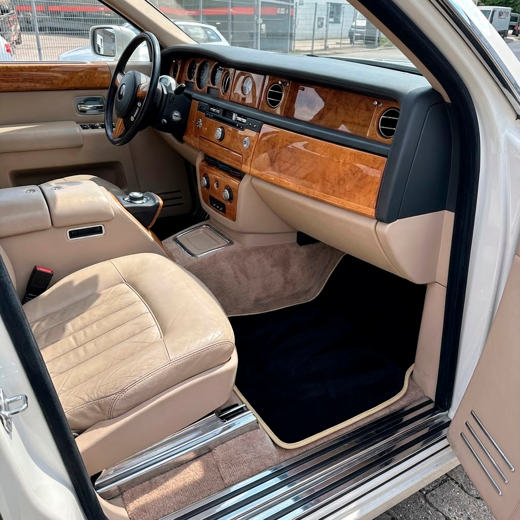 AutoWin Black Floor Mats for Rolls Royce Phantom Sedan (2003-2016) with Leather | Various Trim Colors