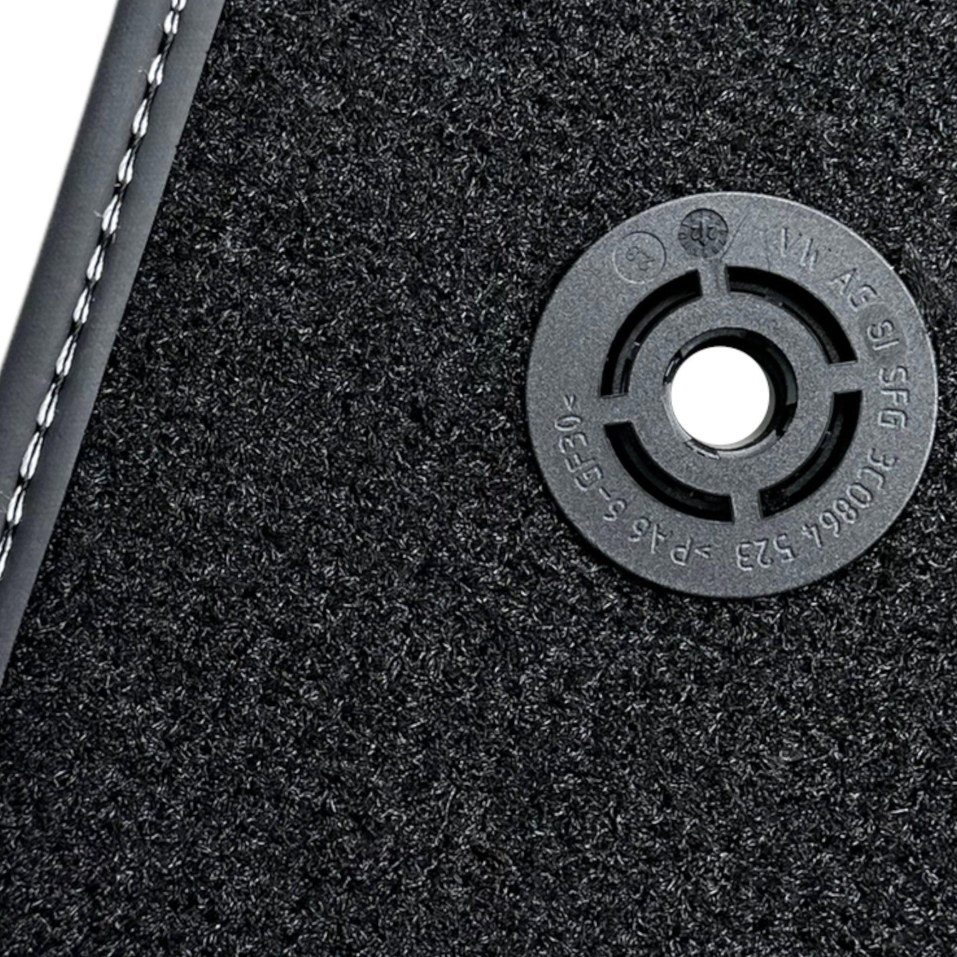 Black Floor Mats for Audi TT MK3 Coupe (2014-2019) - AutoWin