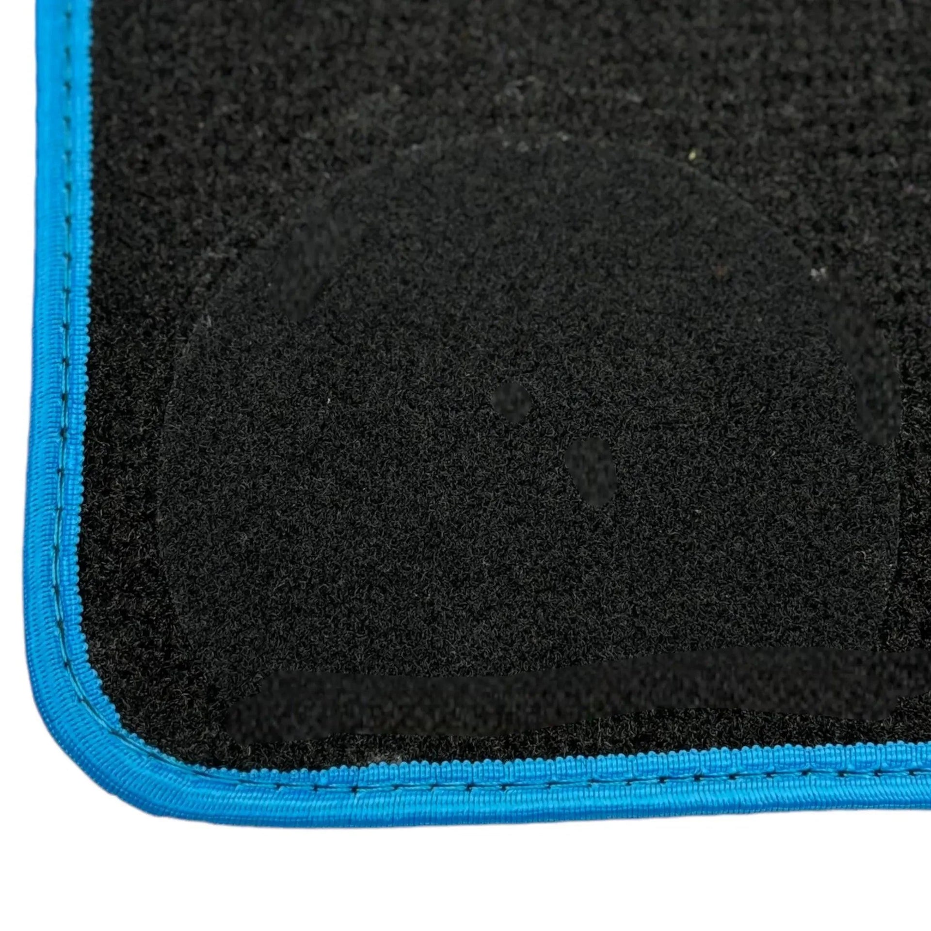 Black Floor Mats For BMW G60 (2023-2026) Sedan | Sky Blue Trim - AutoWin