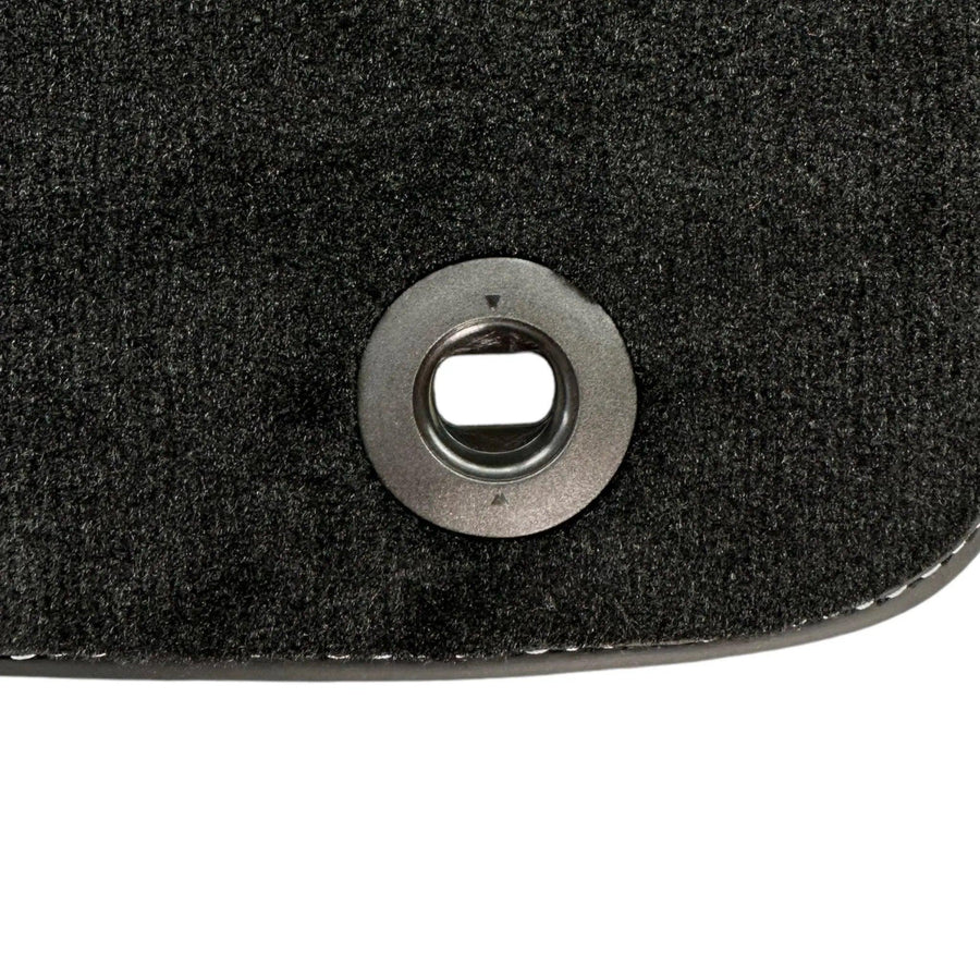 Black Floor Mats For Honda Accord (1990-1993) - AutoWin