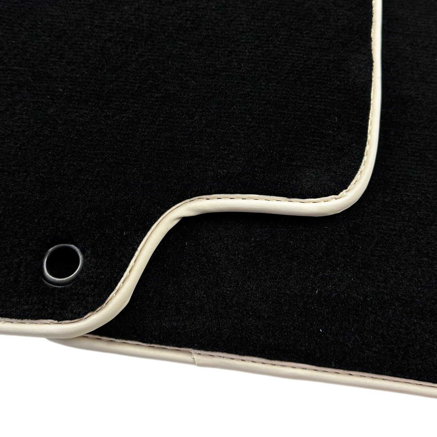 Black Floor Mats For Honda Accord (2002-2008) - AutoWin