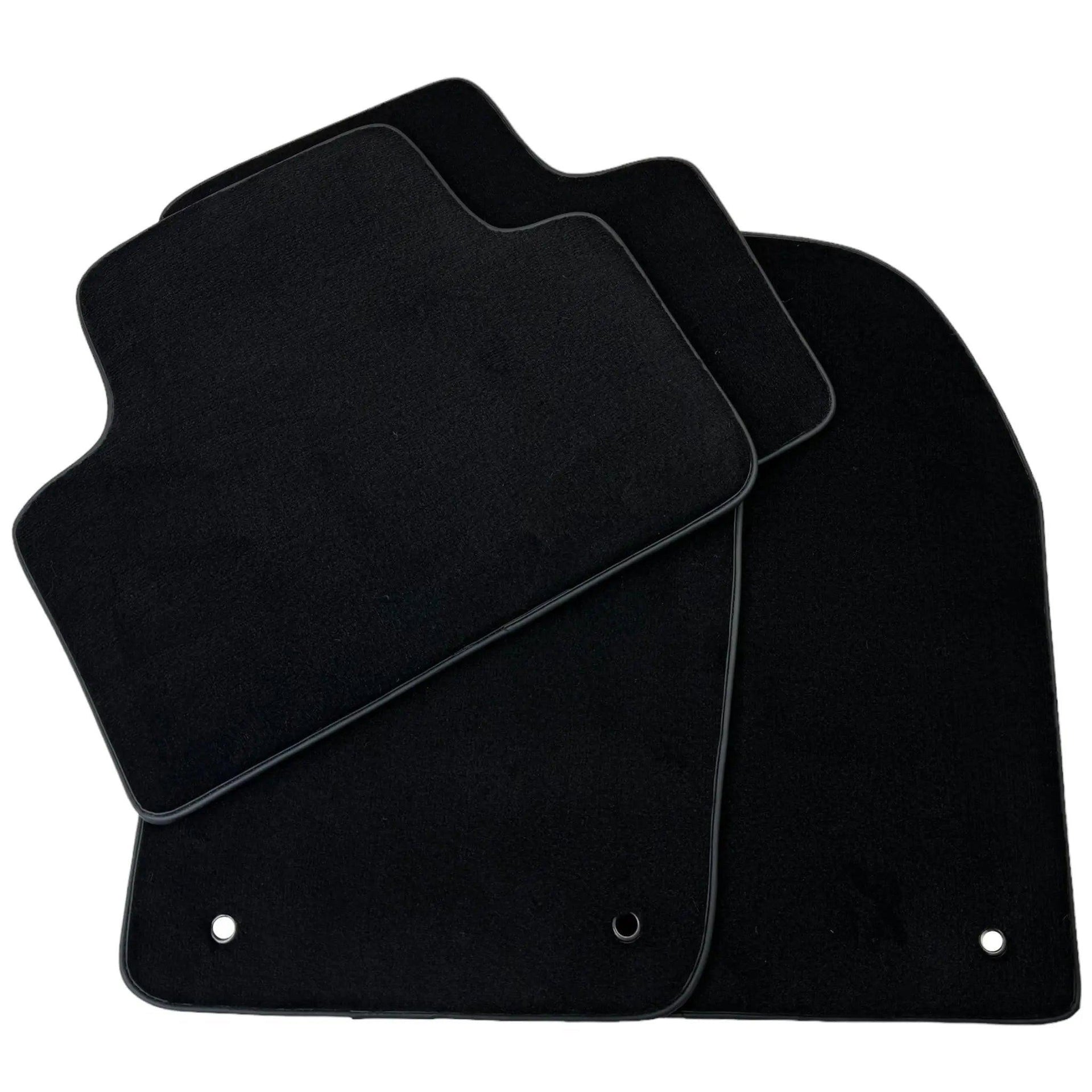 Black Floor Mats for Jeep Commander (2006-2010) - AutoWin