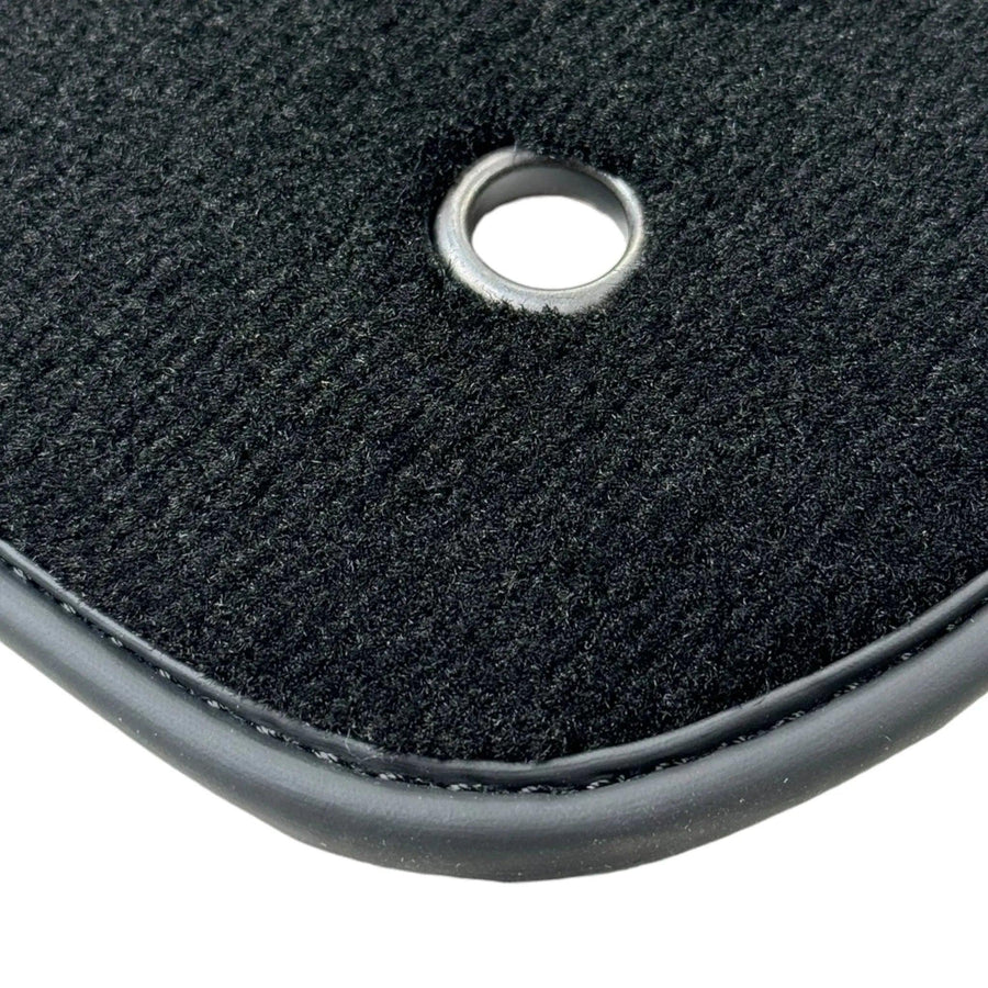 Black Floor Mats for Jeep Renegade (2014-2018) Distance Fixing Points Co-Driver 20 cm - AutoWin