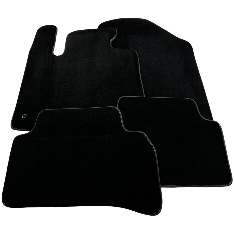Black Floor Mats for Kia Carens (2002-2006) - AutoWin