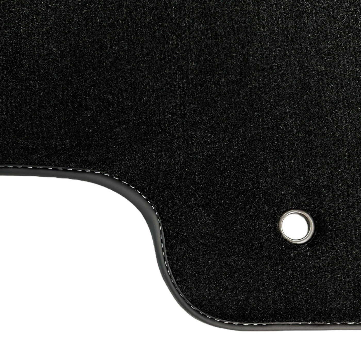 Black Floor Mats For Kia Sportage (2010-2016) - AutoWin