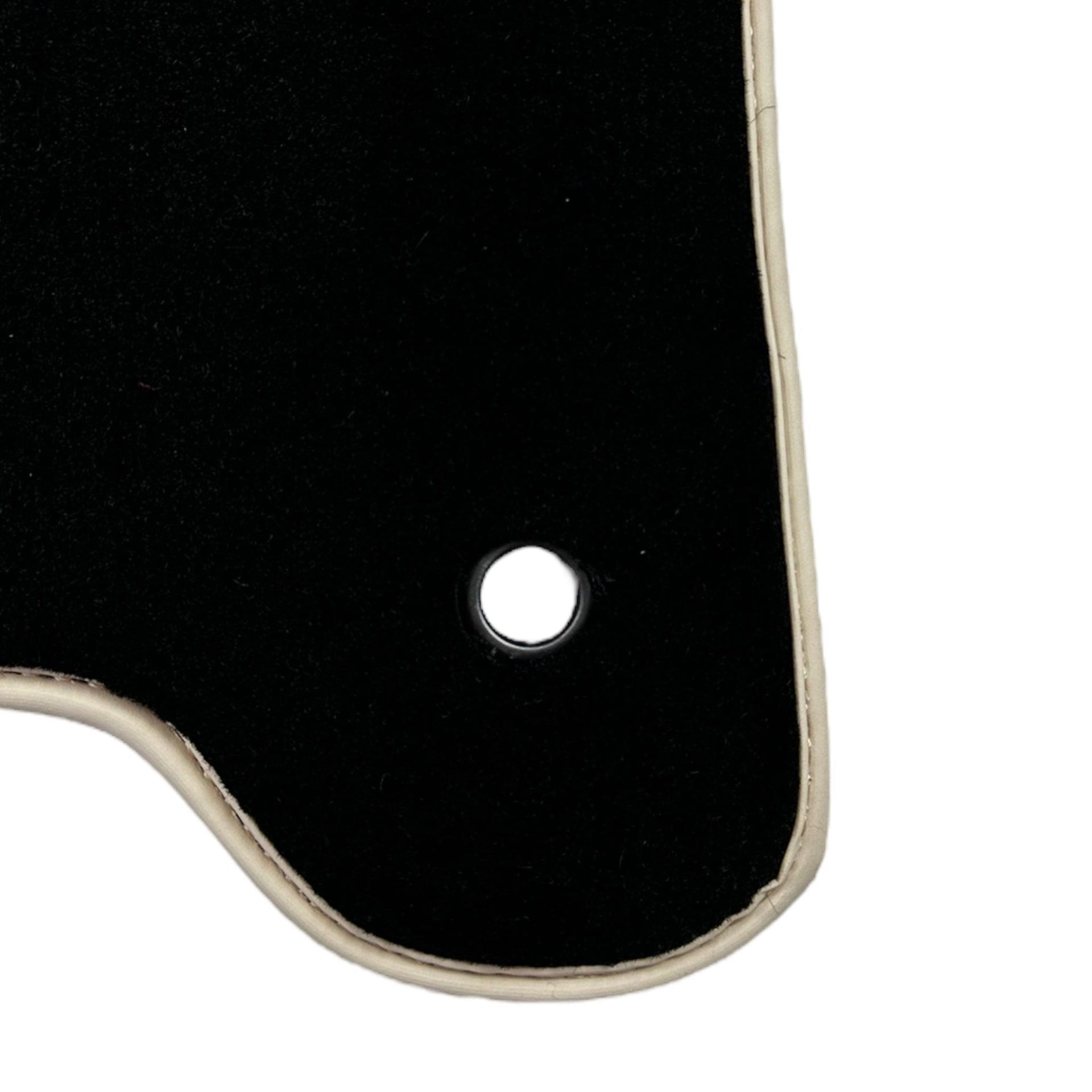 Black Floor Mats For Kia Sportage (2021) ER56 Design - AutoWin