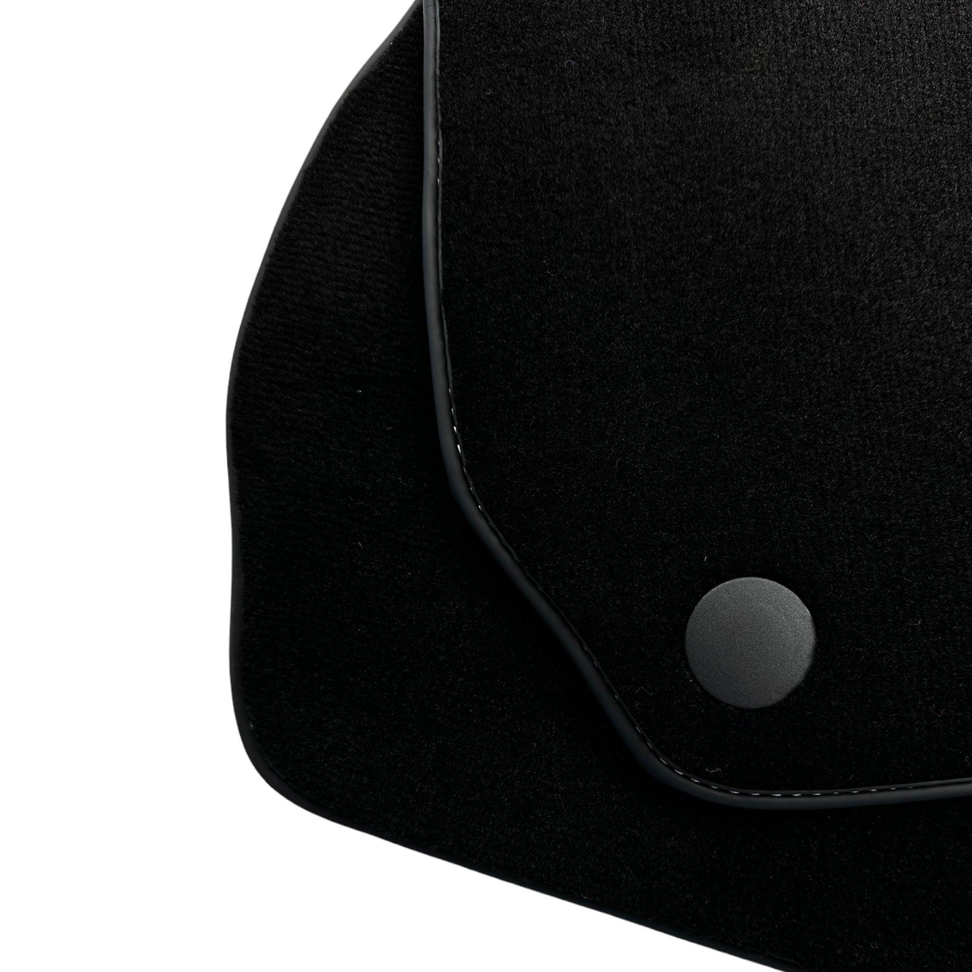 Black Floor Mats For Mercedes-Benz C-Class W204 (2007-2014) - AutoWin