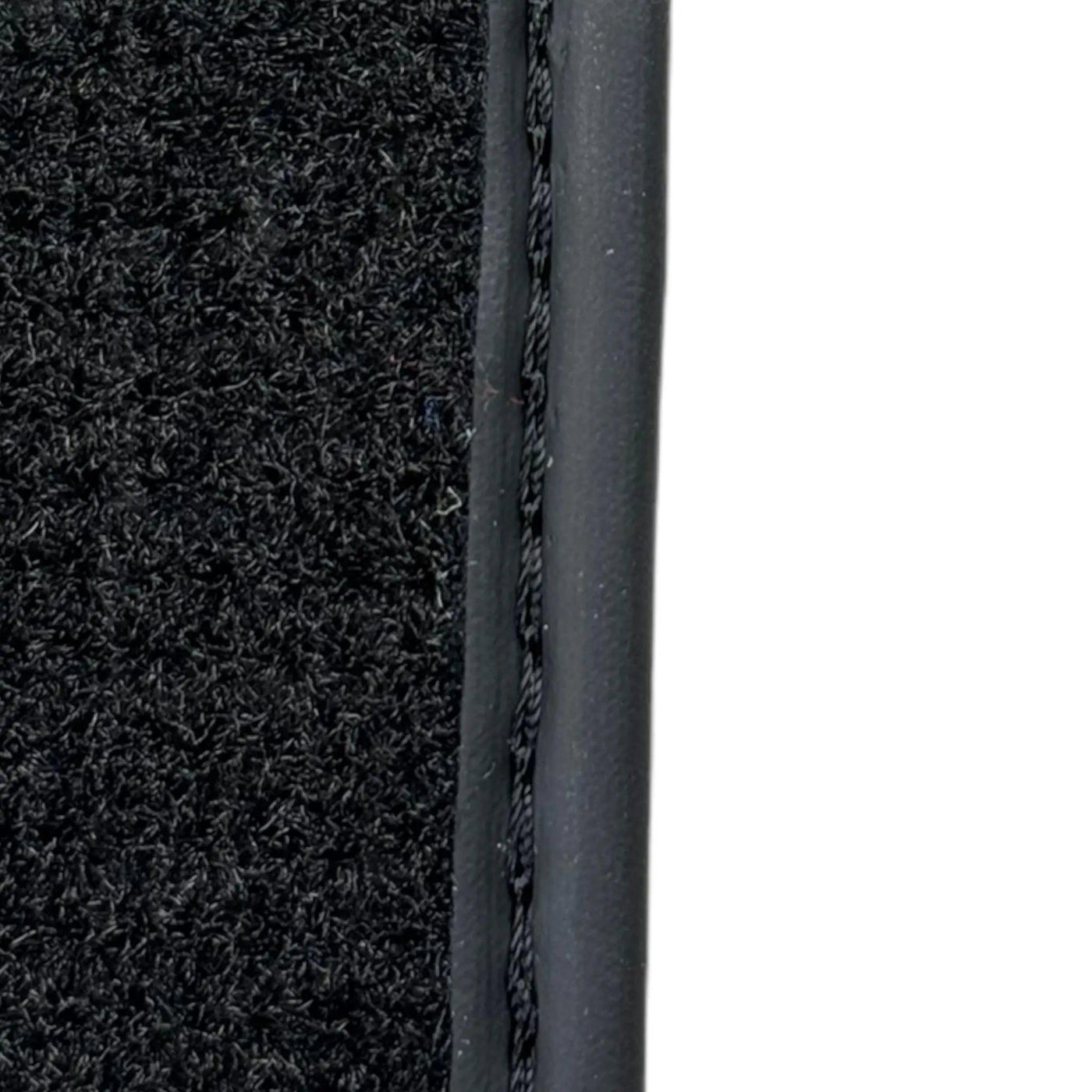 Black Floor Mats for Porsche Macan GTS (2014-2023) - AutoWin