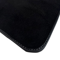 Black Floor Mats for Rolls Royce Wraith (2013–2023) with White Leather